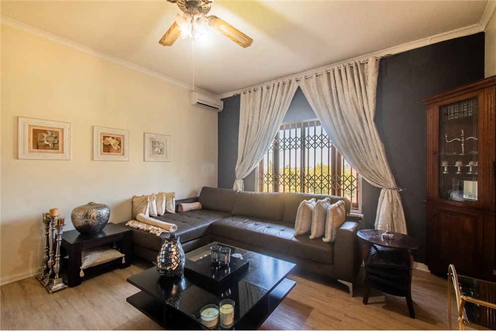 Residential - House - Cowies Hill, KwaZulu Natal - South Africa - 17 - 1031465101-149