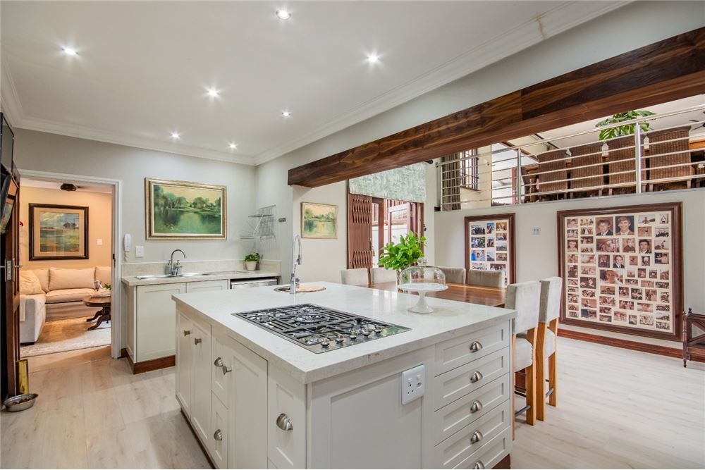 Residential - House - Cowies Hill, KwaZulu Natal - South Africa - 10 - 1031465101-121