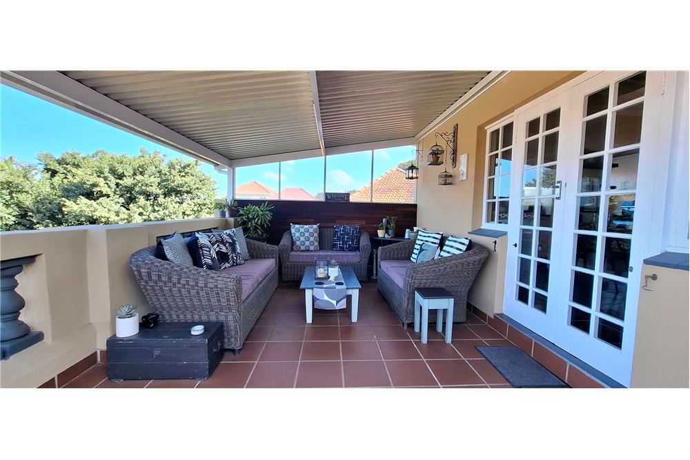 Residential - Rumah Terpisah - Glenwood, KwaZulu Natal - South Africa - 19 - 1031389002-211