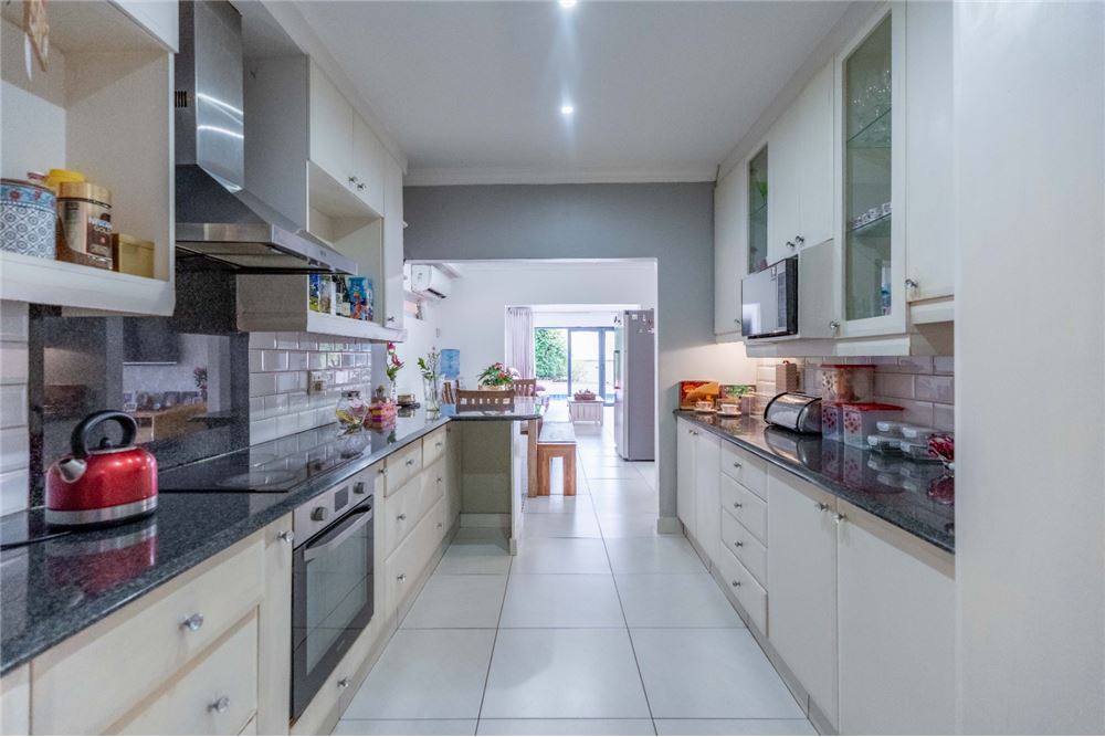 Residential - House - La Lucia, KwaZulu Natal - South Africa - 18 - 1031465073-81