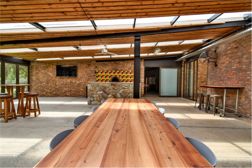 Comercial - Hostal - Kameeldrift East, Gauteng - South Africa - 9 - 1031414001-141