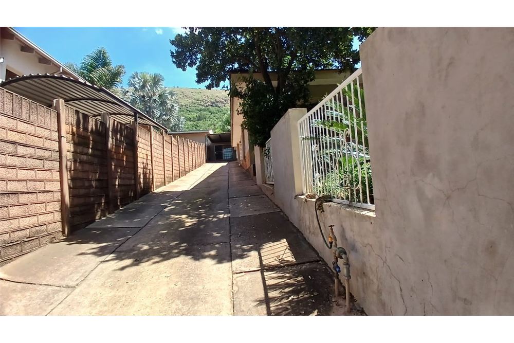 Residencial - Casa - Mountain View, Gauteng - South Africa - 10 - 1031414116-83