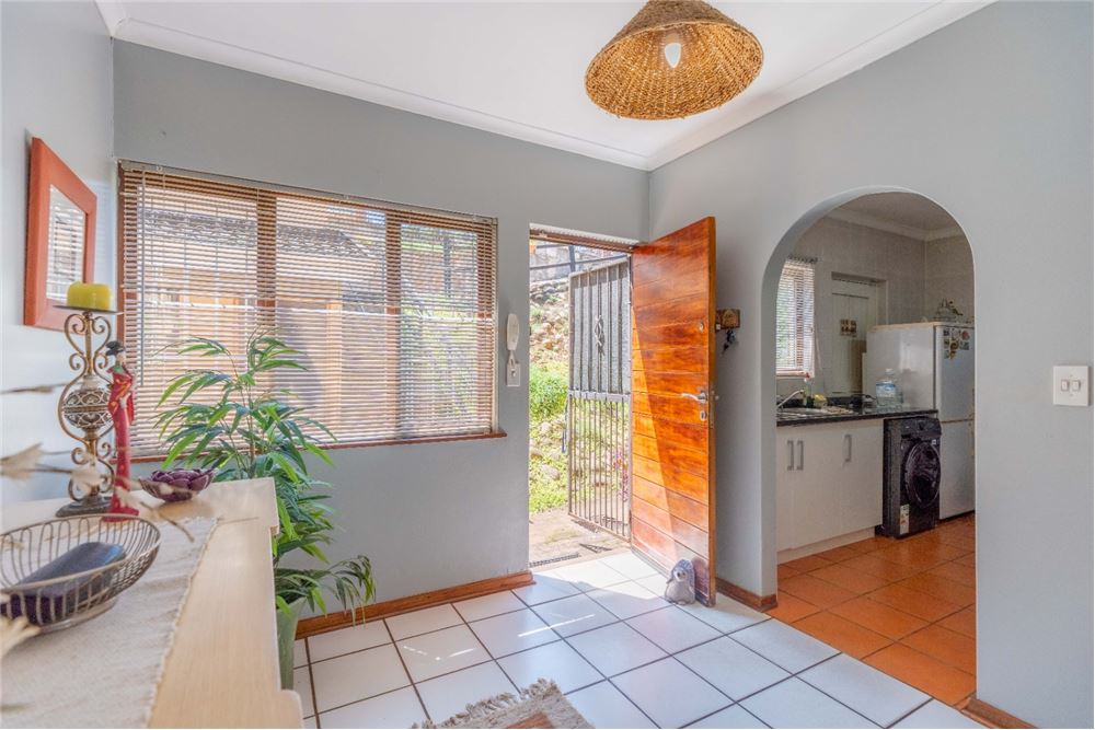 Residential - Hiša večstanovanjska - Glen hills, KwaZulu Natal - South Africa - 8 - 1031465026-87