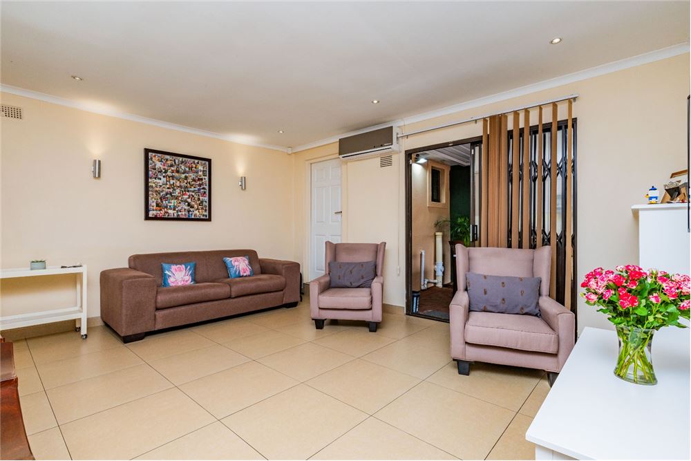 Residential - House - Woodview, KwaZulu Natal - South Africa - 13 - 1031465025-198