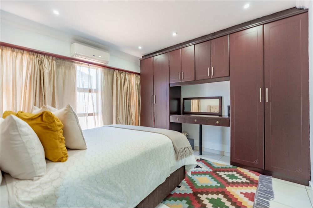 Residential - House - Umhlanga Rocks, KwaZulu Natal - South Africa - 21 - 1031465073-86