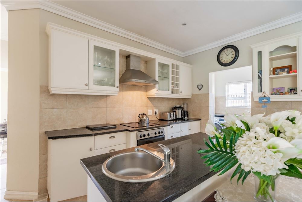 Residential - Townhouse - Durban North, KwaZulu Natal - South Africa - 11 - 1031465022-886