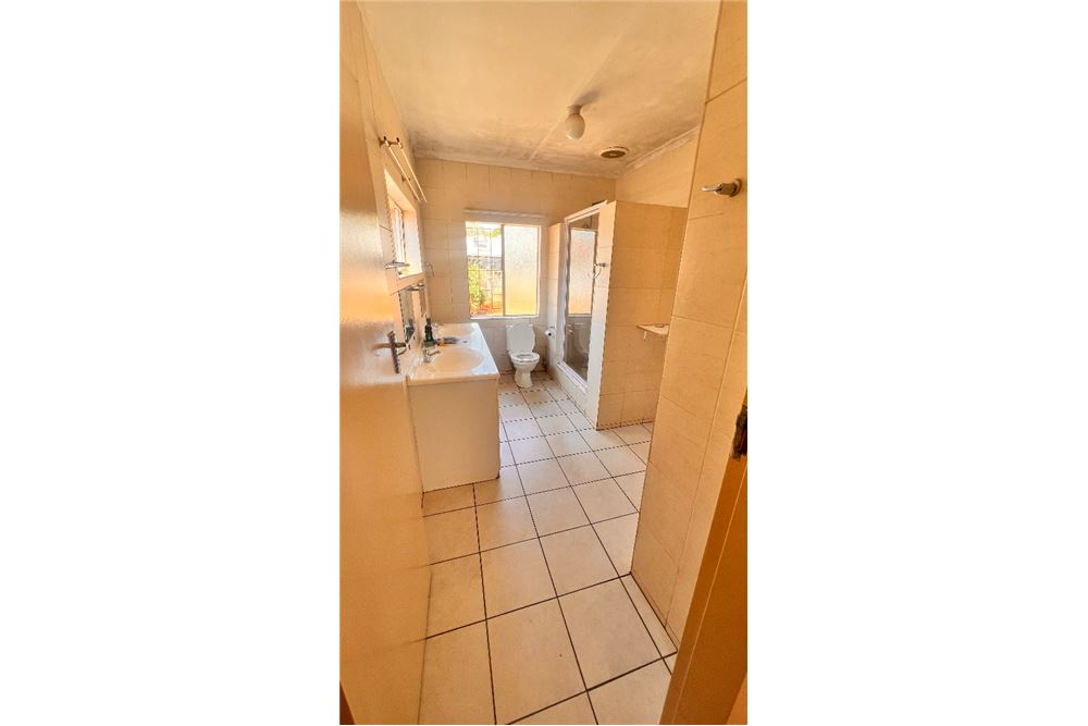 Residential - House - Dorandia, Gauteng - South Africa - 17 - 1031414112-24