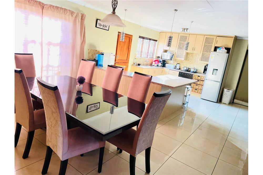 Residencial - Casa - Eersterust, Gauteng - South Africa - 10 - 1031414137-35