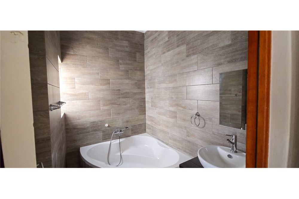 Residencial - Casa - Zambezi Manor Lifestyle Estate, Gauteng - South Africa - 11 - 1031414140-27