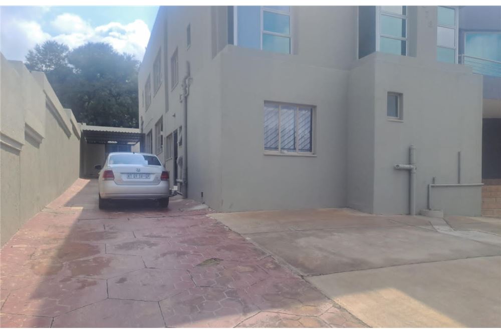 Residential - Condo/Apartment - Eersterust, Gauteng - South Africa - 9 - 1031414088-120