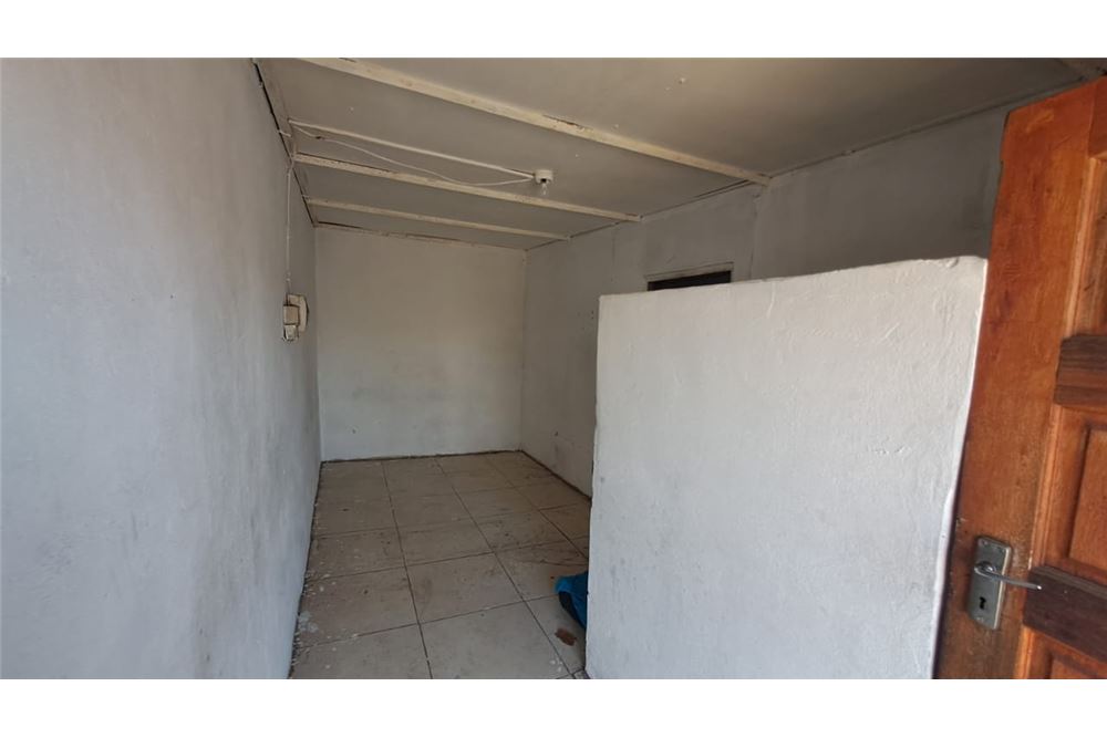 Commercio - Commerciale/Negozi - Lotus Gardens, Gauteng - South Africa - 12 - 1031414126-63