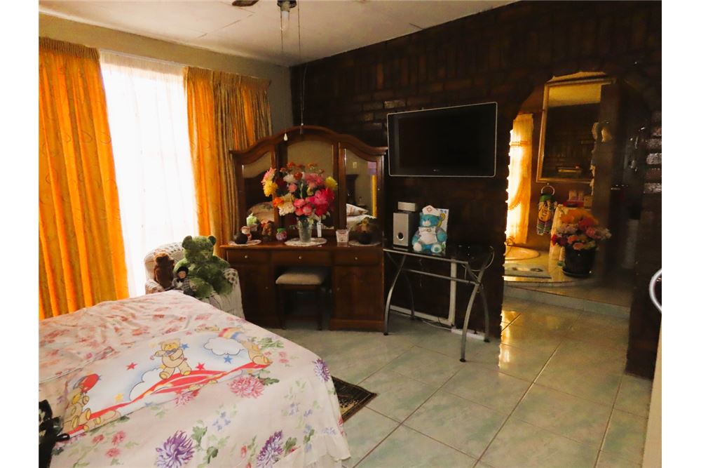 Residencial - Casa - Eersterust, Gauteng - South Africa - 26 - 1031414016-161