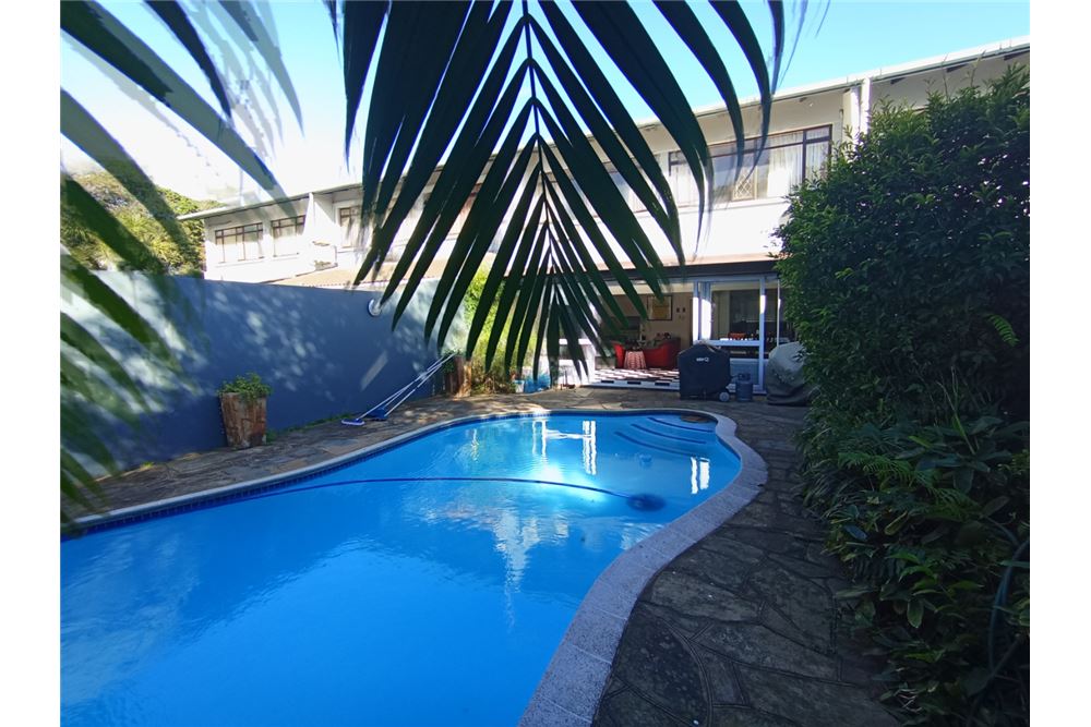 Dzīvojamais - Pilsētas savrupmāja - Bulwer, KwaZulu Natal - South Africa - 37 - 1031389007-102