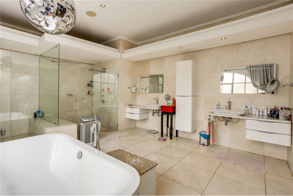 Residential - हाउस - Bryanston, Gauteng - South Africa - 18 - 1031444163-31