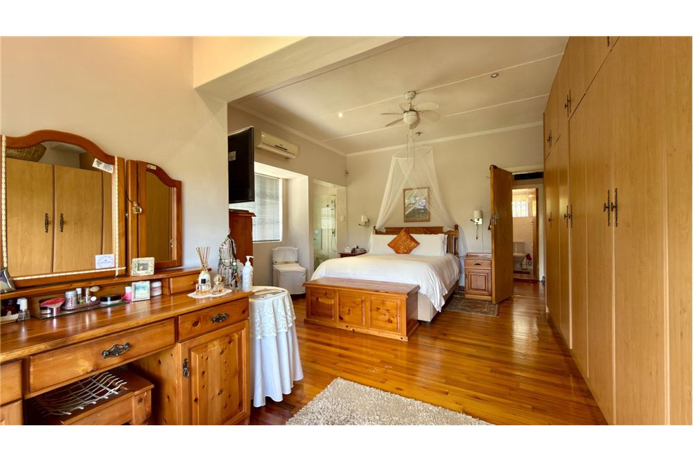 Residential - House - Sherwood, KwaZulu Natal - South Africa - 12 - 1031465139-3
