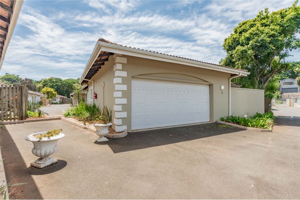 Residential - Townhouse - Durban North, KwaZulu Natal - South Africa - 25 - 1031465022-886