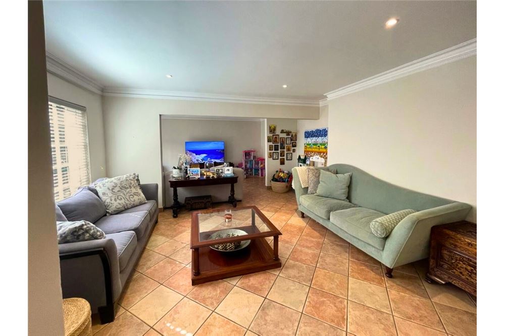 Residencial - Adosado - Waterkloof Ridge, Gauteng - South Africa - 5 - 1031414143-37