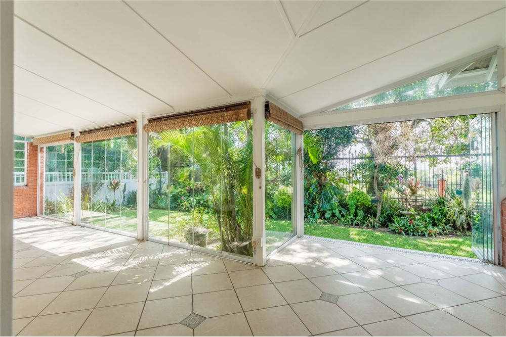 Residential - Townhouse - Mount Edgecombe Country Estate, KwaZulu Natal - South Africa - 7 - 1031465022-873