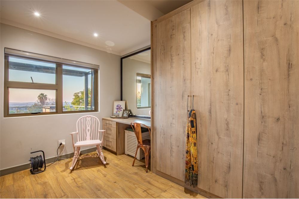 Residential - House - Waterkloof, Gauteng - South Africa - 61 - 1031414150-79