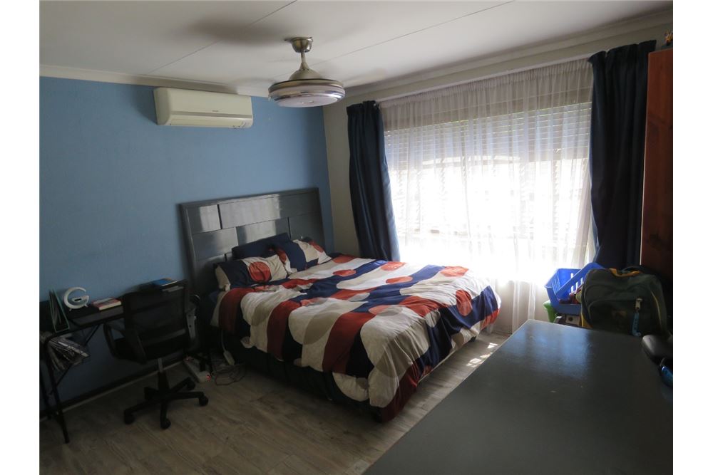 Residencial - Casa - Pretoriuspark, Gauteng - South Africa - 21 - 1031414013-127