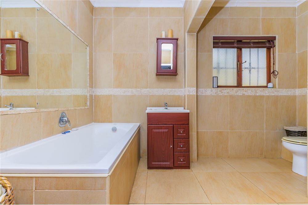 Residential - House - Glen Anil, KwaZulu Natal - South Africa - 12 - 1031465055-123