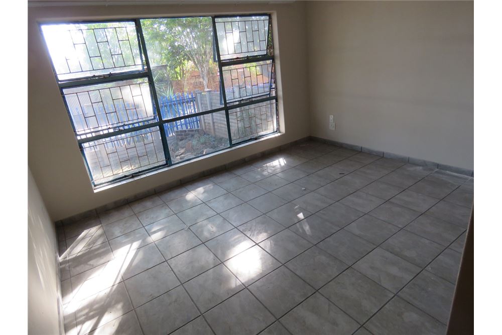 Residencial - Casa - Karenpark, Gauteng - South Africa - 51 - 1031414013-120