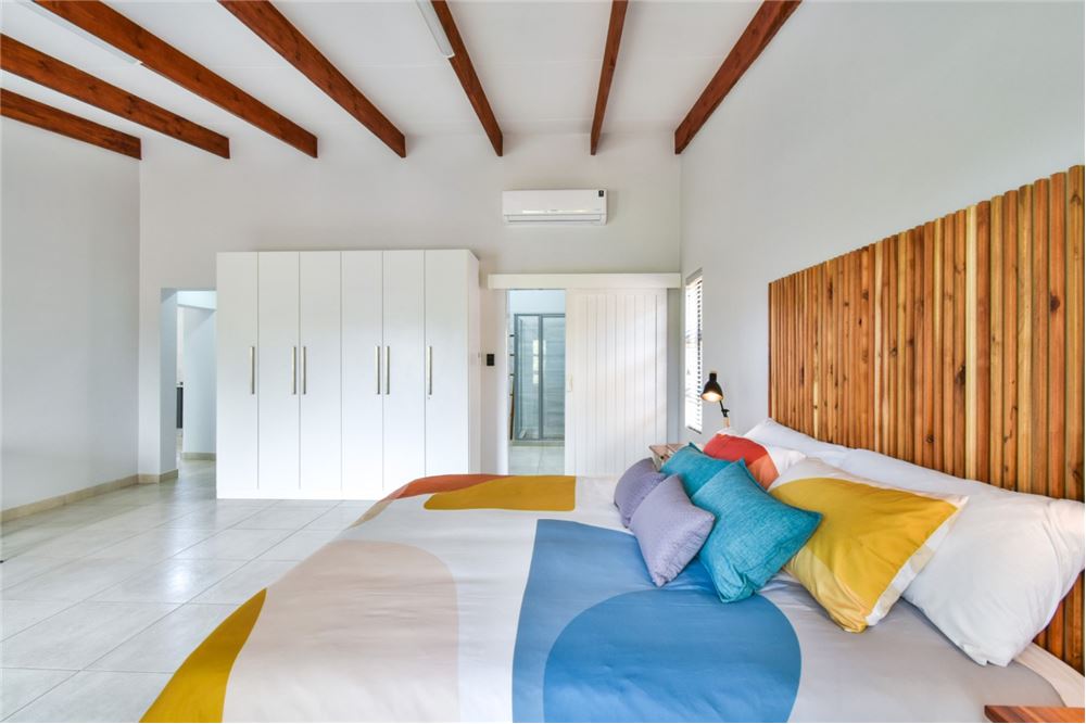 Comercial - Hostal - Kameeldrift East, Gauteng - South Africa - 50 - 1031414001-141