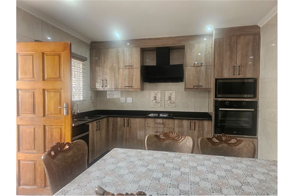 Residential - Townhouse - Mount Edgecombe, KwaZulu Natal - South Africa - 9 - 1031465025-203