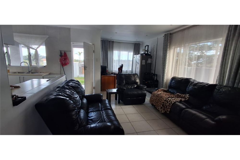 Residential - House - Glen Anil, KwaZulu Natal - South Africa - 23 - 1031465084-339