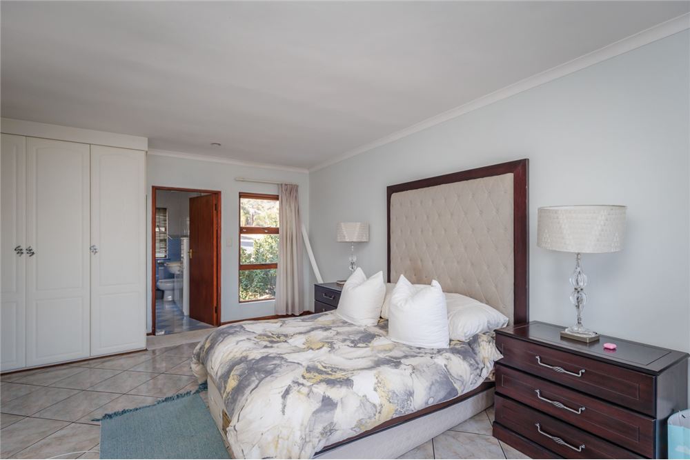 באזור מגורים - בית פרטי - Kosmos Ridge, North West - South Africa - 20 - 1031416034-338