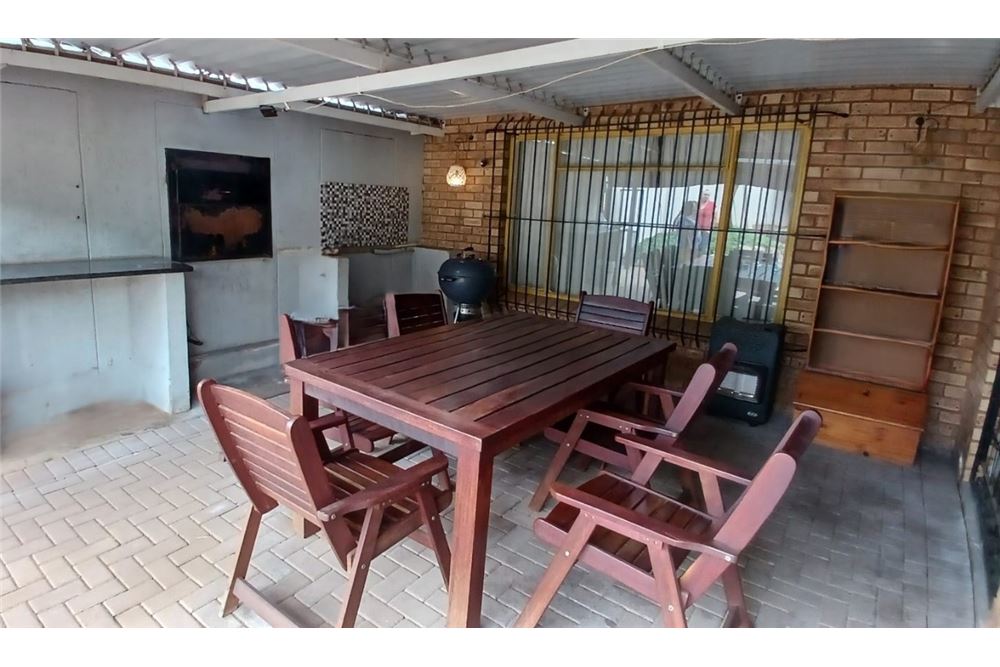 Residencial - Granja - Kameeldrift West, Gauteng - South Africa - 14 - 1031414116-110