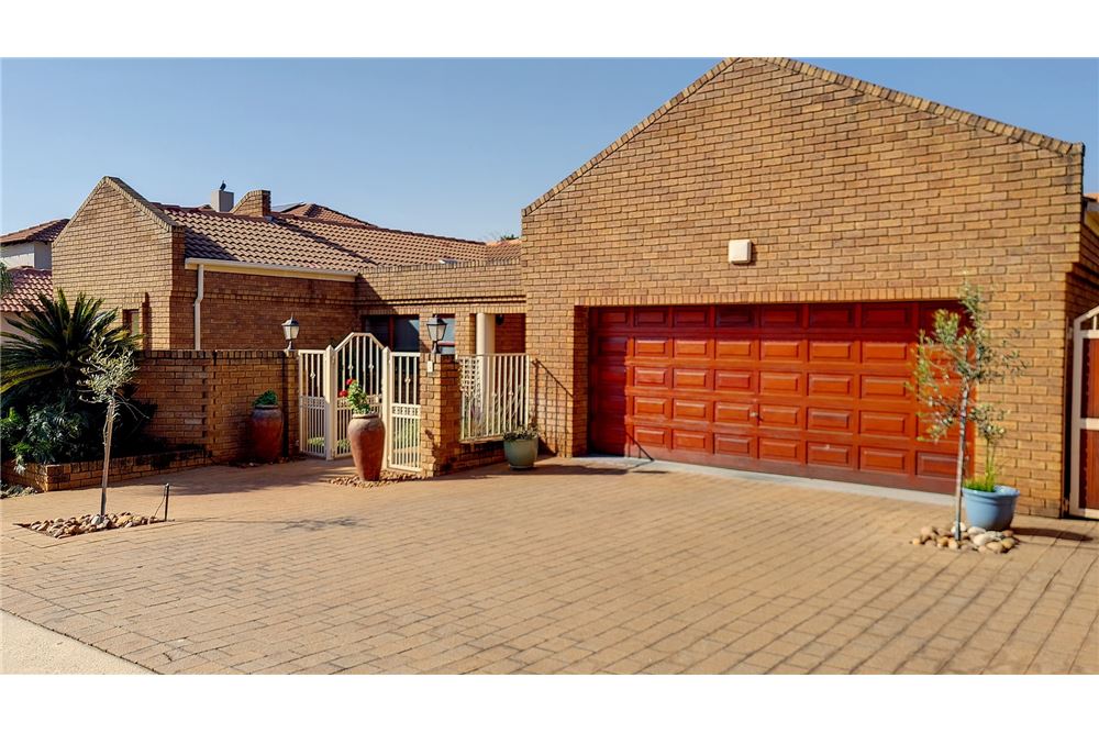Residential House Centurion Golf Estate, Gauteng South Africa