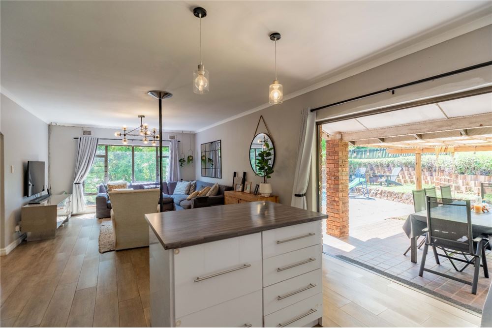 Rezidential - Case/Vile - Glen Anil, KwaZulu Natal - South Africa - 15 - 1031465099-130