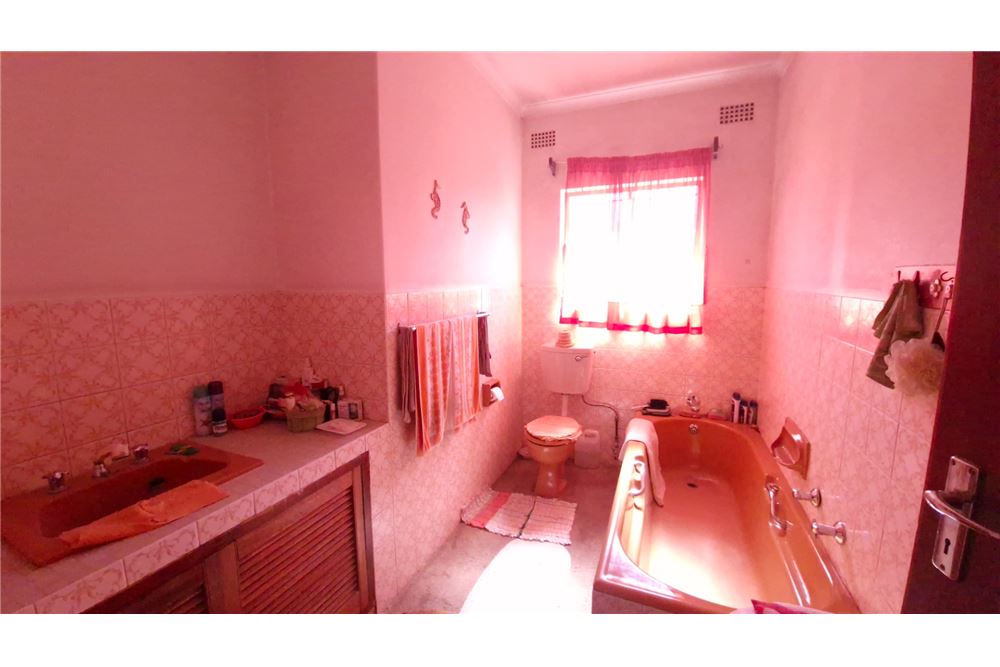 Residential - Omakotitalo - Kibler Park, Gauteng - South Africa - 13 - 1031005001-58