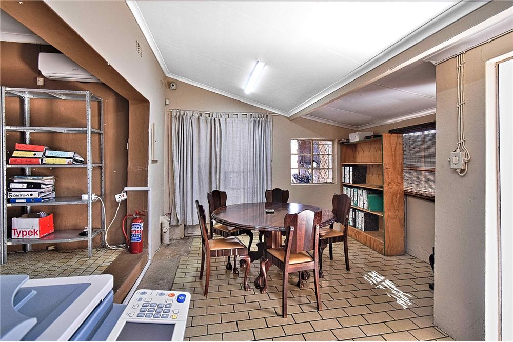 Comercial - Comercio/Tienda - Pretoria North, Gauteng - South Africa - 27 - 1031414001-131