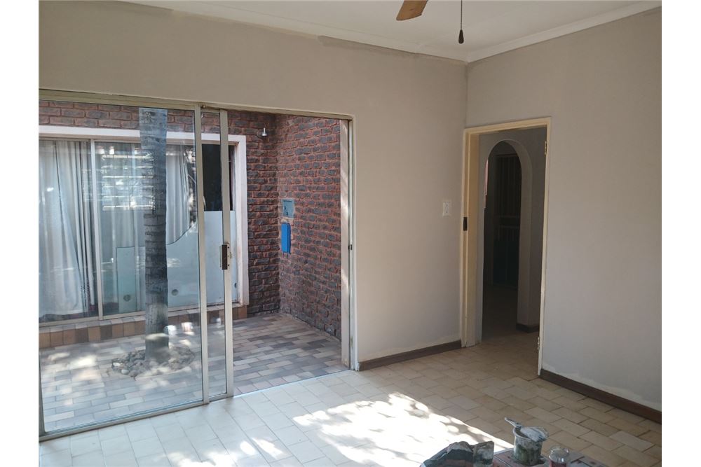 Residential - House - Karenpark, Gauteng - South Africa - 7 - 1031414088-127