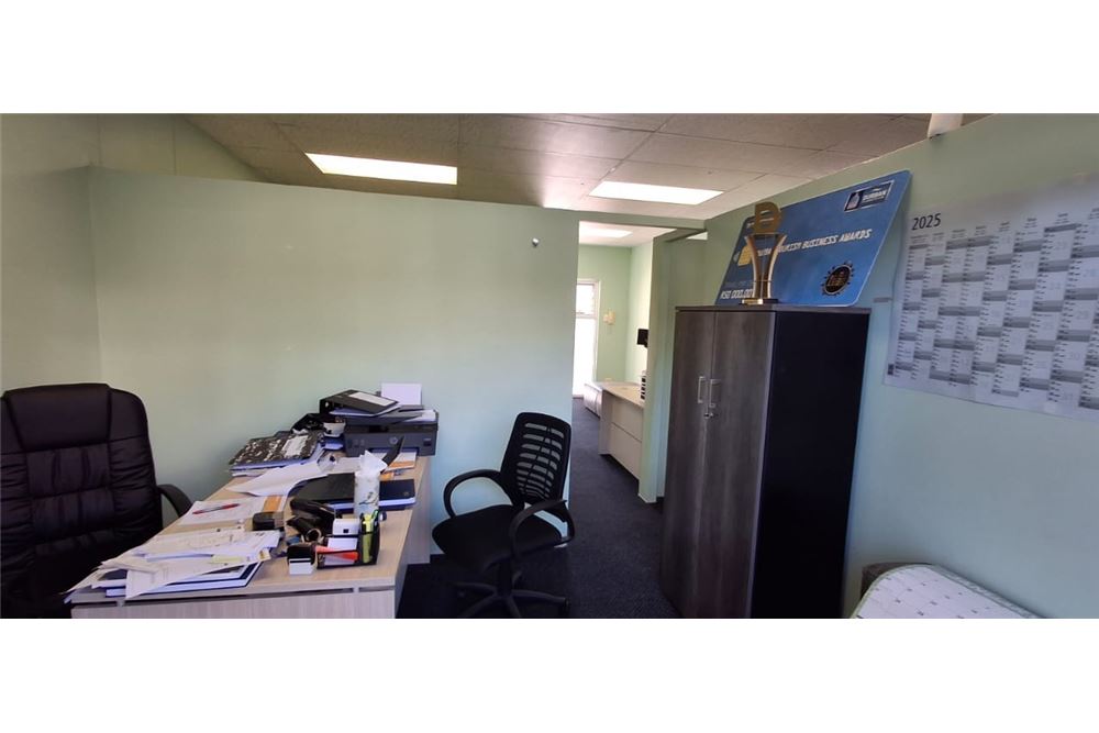 Commercial - Office - Umhlanga Ridge, KwaZulu Natal - South Africa - 18 - 1031465129-5