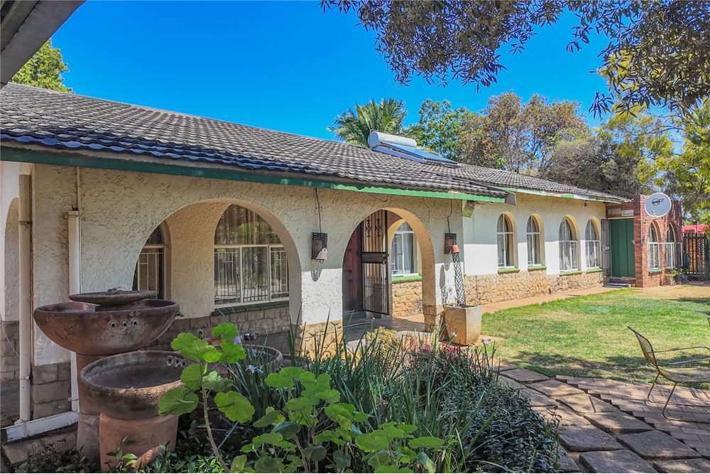 Rezidential - Case/Vile - Ifafi, North West - South Africa - 2 - 1031416001-610