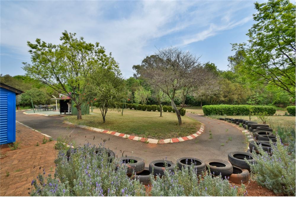 Comercial - Hostal - Kameeldrift East, Gauteng - South Africa - 38 - 1031414001-141