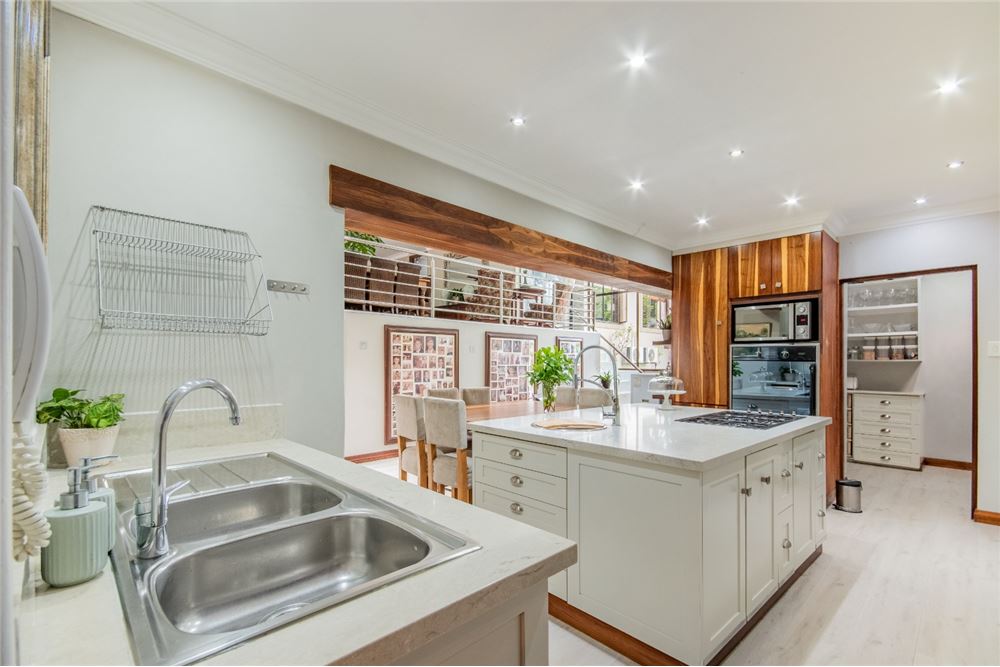 Residential - House - Cowies Hill, KwaZulu Natal - South Africa - 11 - 1031465101-121