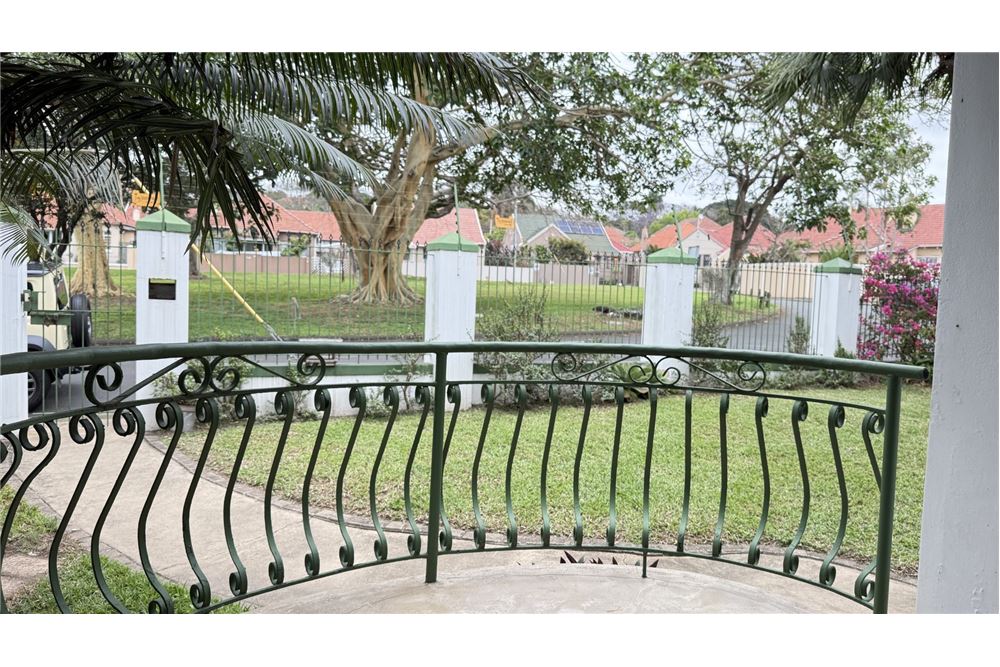 Residential - ਅਲੱਗ ਥਲੱਗ ਬਣਿਆ ਹੋਇਆ ਘਰ - Glenwood, KwaZulu Natal - South Africa - 8 - 1031389044-310