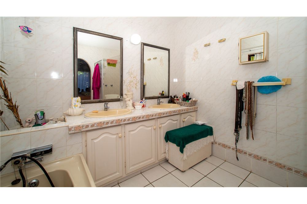 Residential - House - Umhlanga Rocks, KwaZulu Natal - South Africa - 35 - 1031465050-127