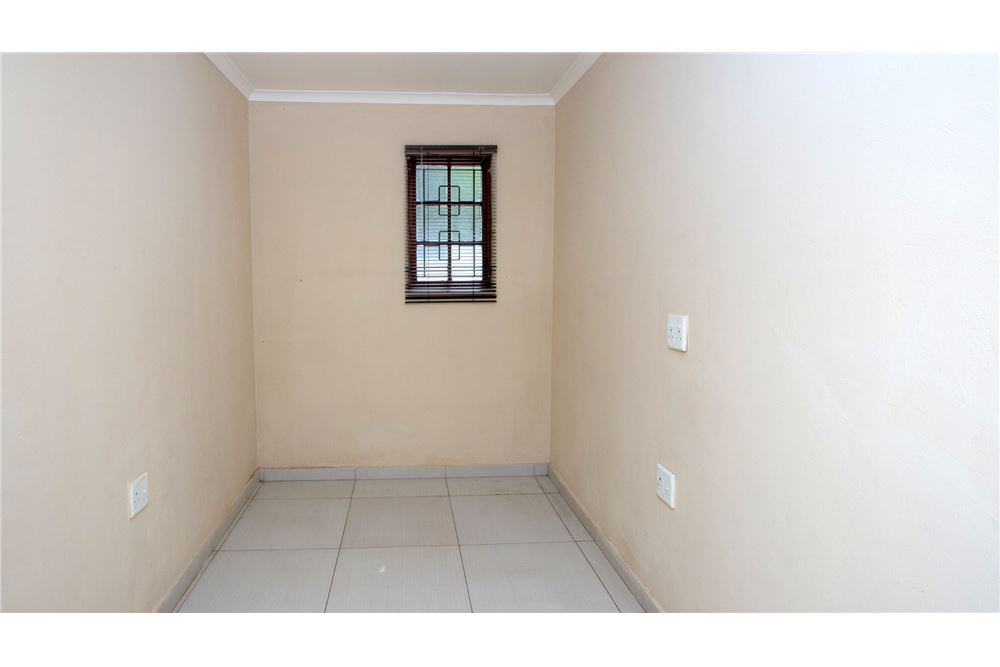 Residential - Hus - Glen hills, KwaZulu Natal - South Africa - 25 - 1031465115-35
