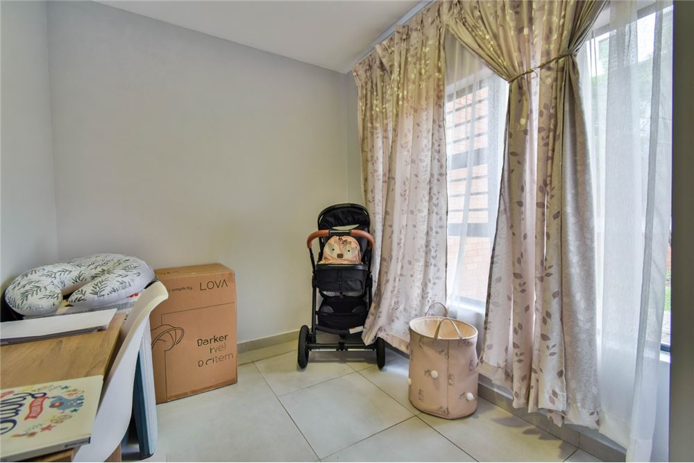 Residencial - Piso - Lombardy Estate, Gauteng - South Africa - 18 - 1031414143-20