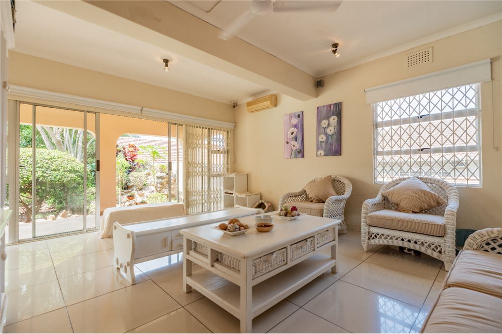 Residential - House - Durban North, KwaZulu Natal - South Africa - 25 - 1031465089-349