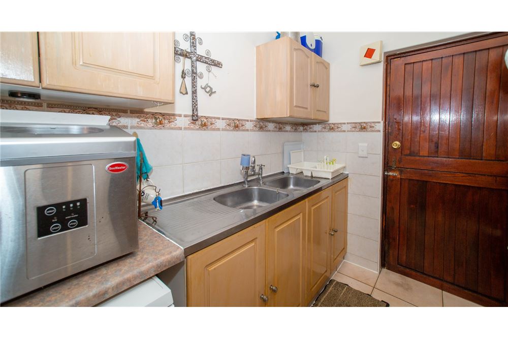 Residential - House - Umhlanga Rocks, KwaZulu Natal - South Africa - 11 - 1031465050-127