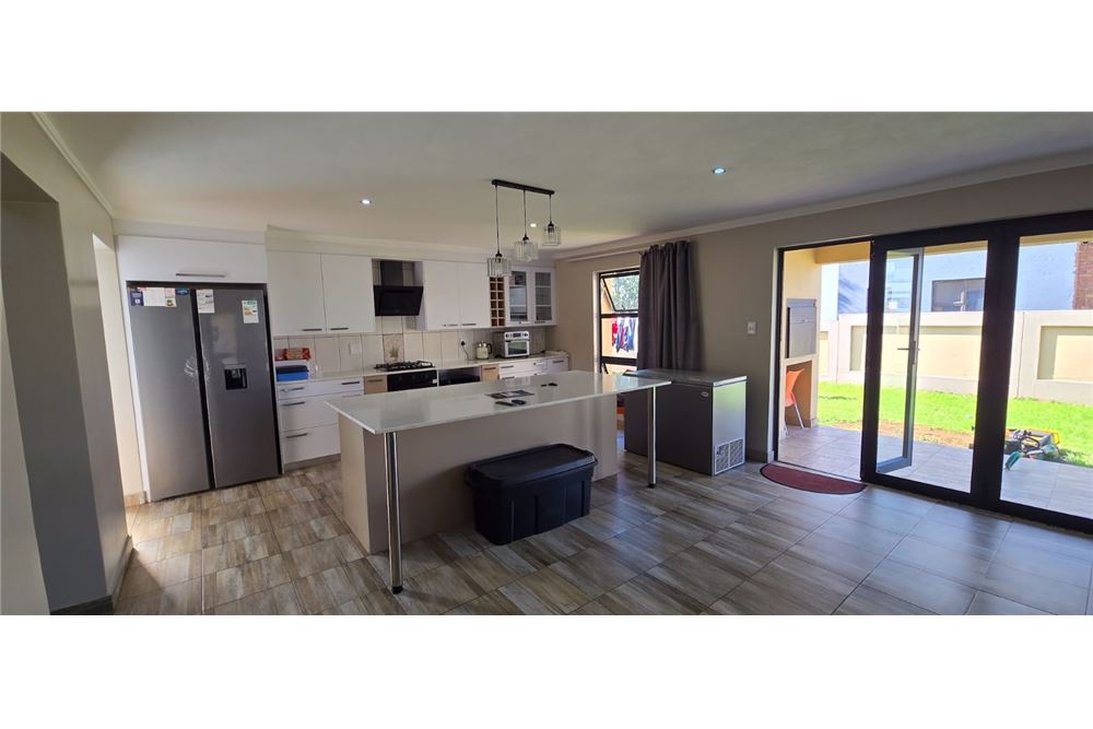 Residencial - Casa - Zambezi Manor Lifestyle Estate, Gauteng - South Africa - 7 - 1031414140-32
