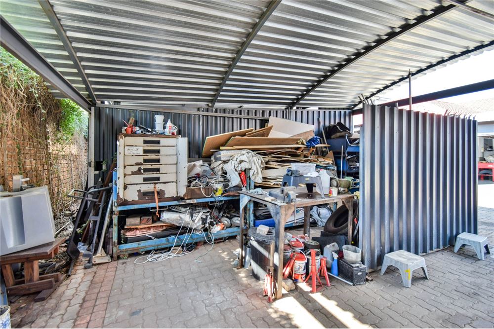 Comercial - Comercio/Tienda - Montana, Gauteng - South Africa - 20 - 1031414088-136