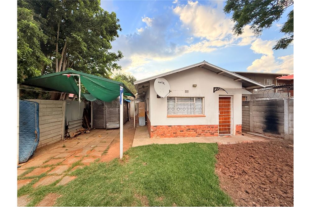 Residential - Αυτόνομη κατοικία - Crown Gardens, Gauteng - South Africa - 17 - 1031421166-38
