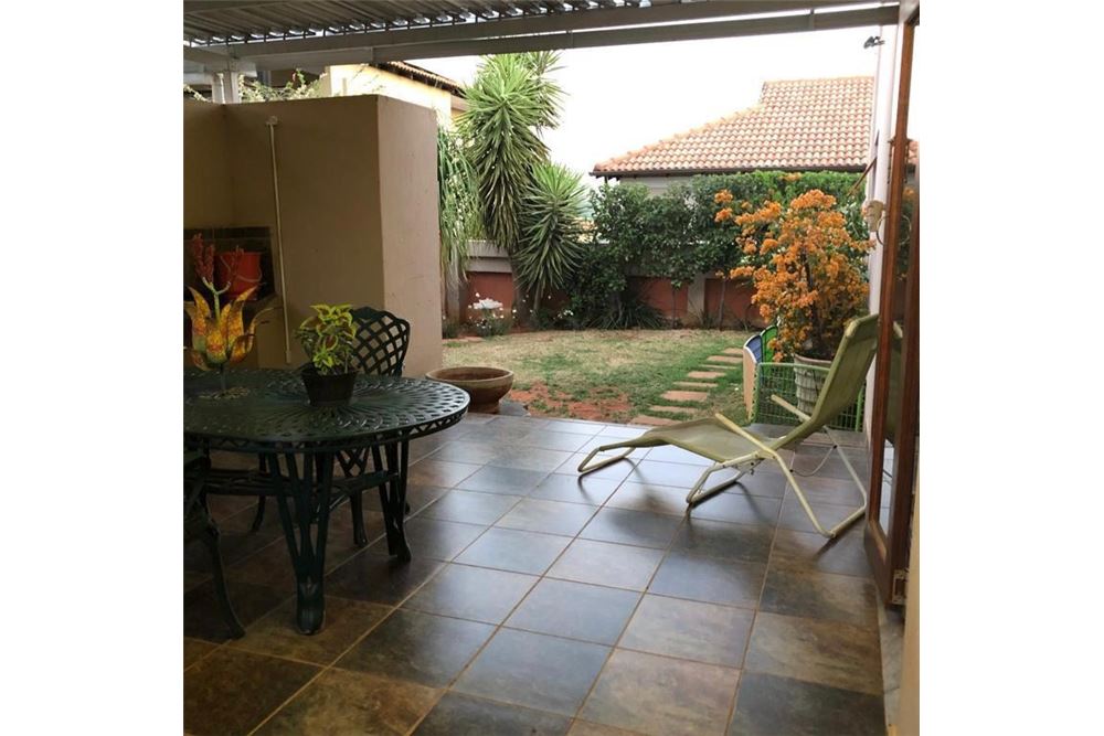 Residential - ਅਲੱਗ ਥਲੱਗ ਬਣਿਆ ਹੋਇਆ ਘਰ - Birdswood, KwaZulu Natal - South Africa - 23 - 1031416004-548